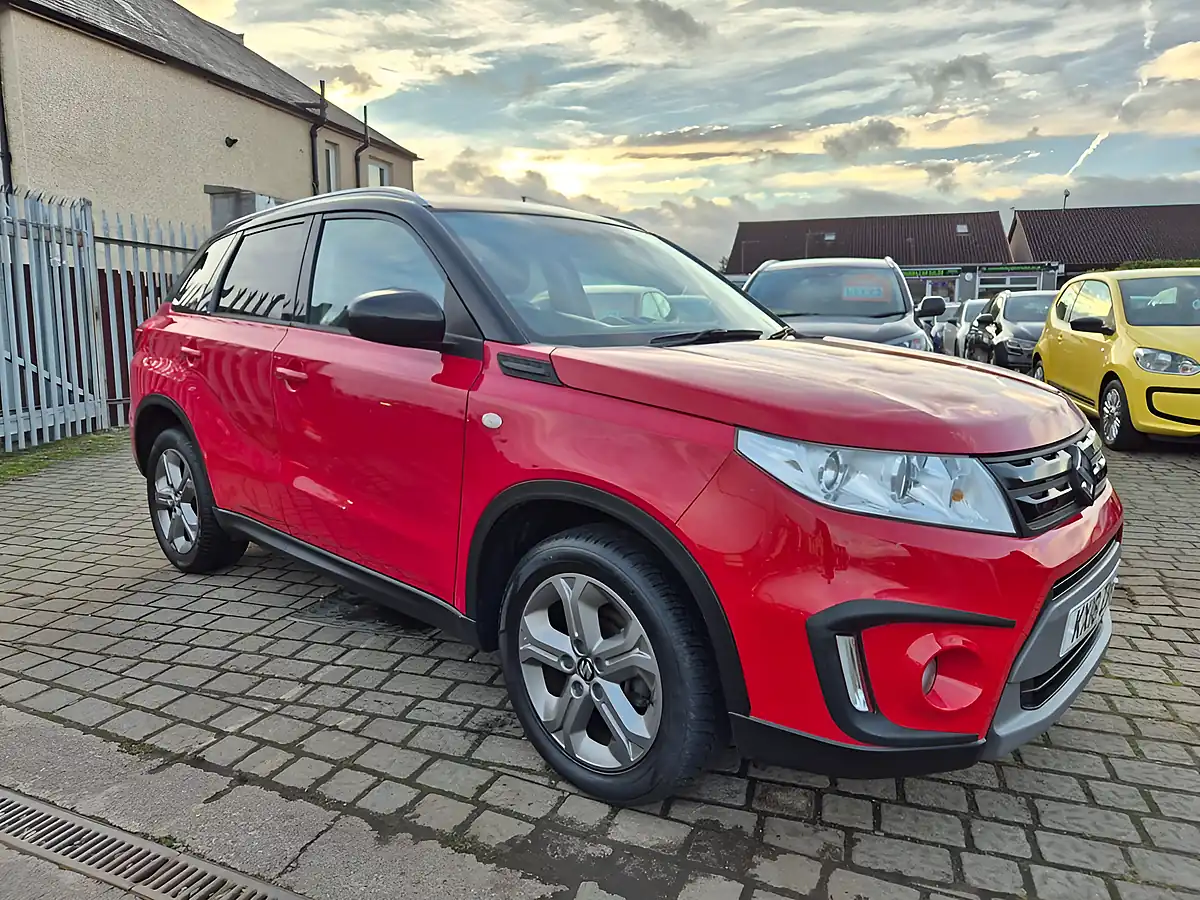 Used 2018 Suzuki Vitara Sz-T Red - Front View