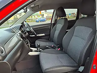 Used 2018 Suzuki Vitara Sz-T Red - Interior and Exterior details 18