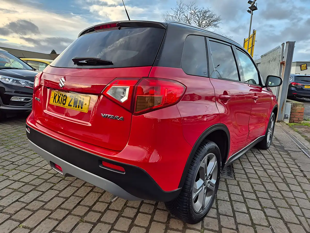 Used 2018 Suzuki Vitara Sz-T Red - Interior and Exterior details 4