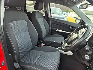 Used 2018 Suzuki Vitara Sz-T Red - Interior and Exterior details 8