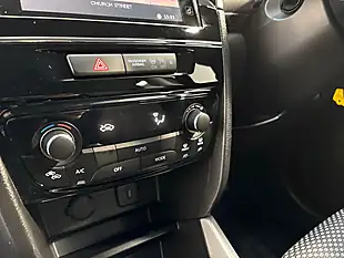 Used 2018 Suzuki Vitara Sz-T Red - Interior and Exterior details 14
