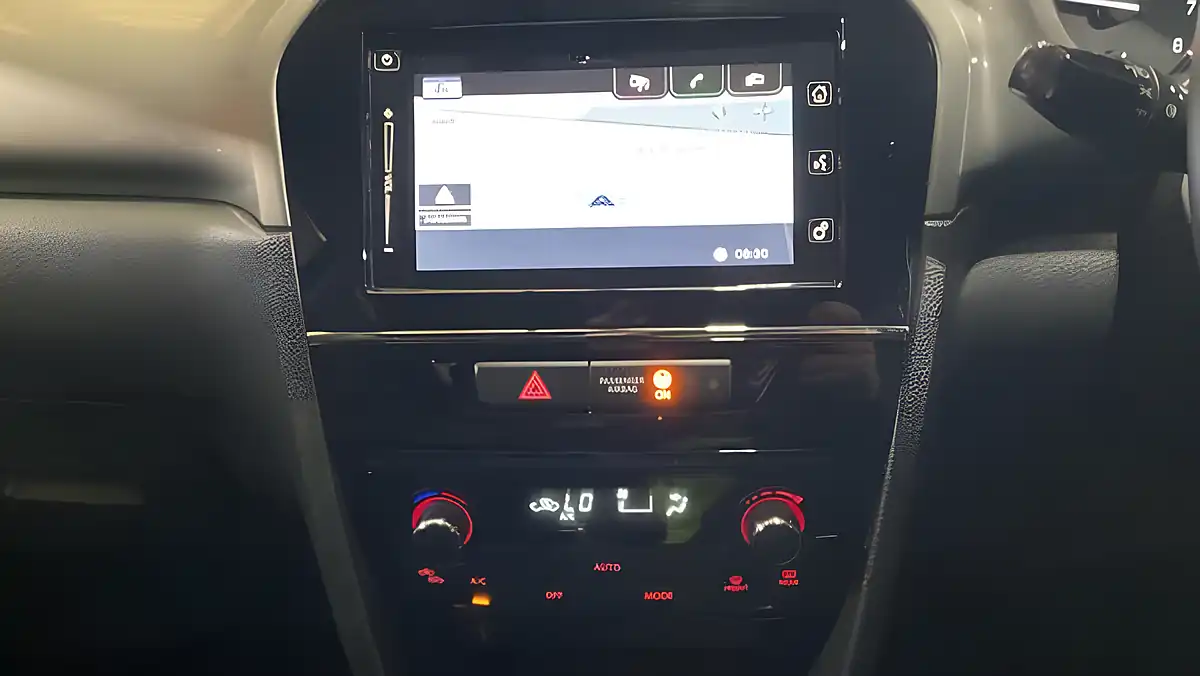 Used 2018 Suzuki Vitara Sz-T Red - Interior and Exterior details 13