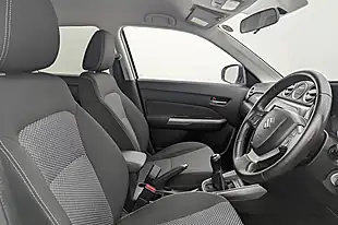 Used 2018 Suzuki Vitara Sz-T White - Interior and Exterior details 2