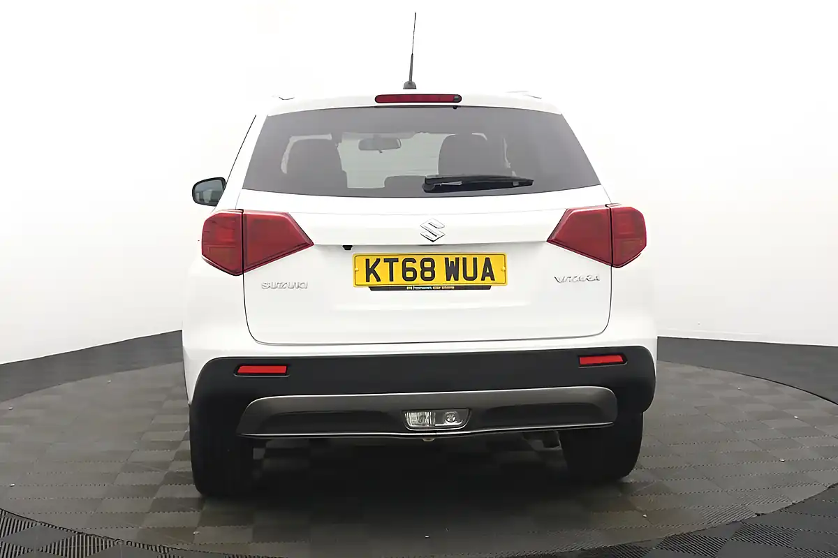 Used 2018 Suzuki Vitara Sz-T White - Interior and Exterior details 4
