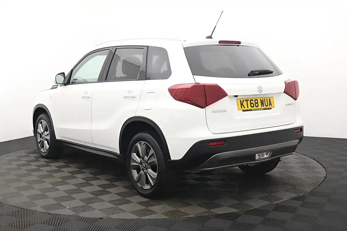 Used 2018 Suzuki Vitara Sz-T White - Interior and Exterior details 5