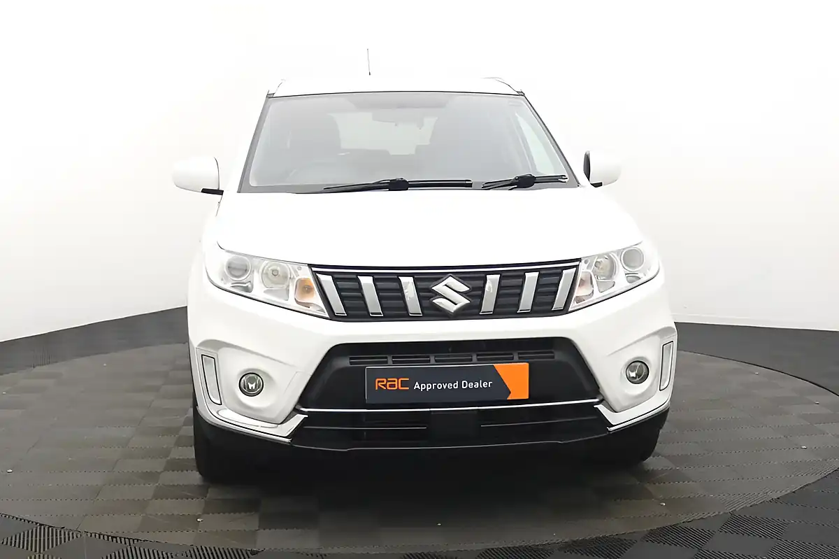 Used 2018 Suzuki Vitara Sz-T White - Interior and Exterior details 7