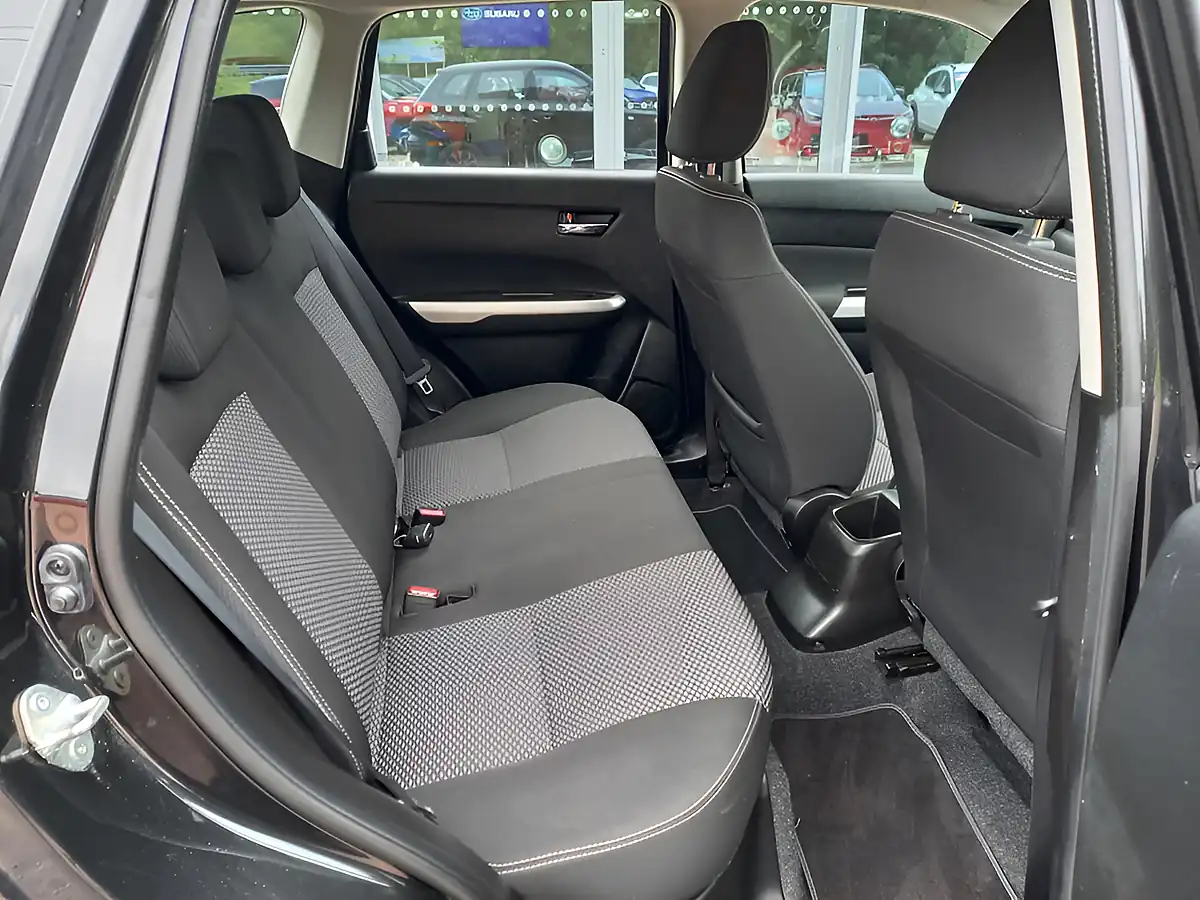 Used 2018 Suzuki Vitara SZ4 Black - Interior and Exterior details 11