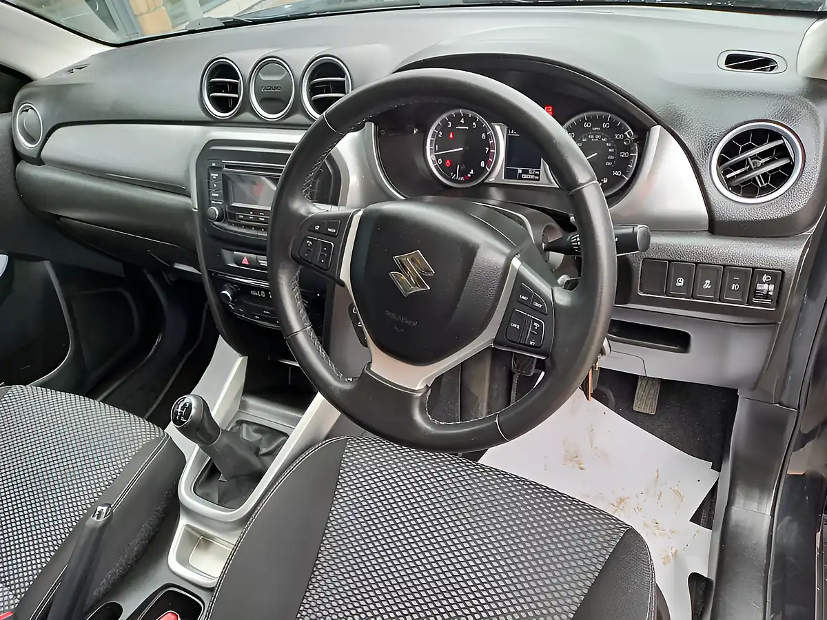 Used 2018 Suzuki Vitara SZ4 Black - Interior and Exterior details 13