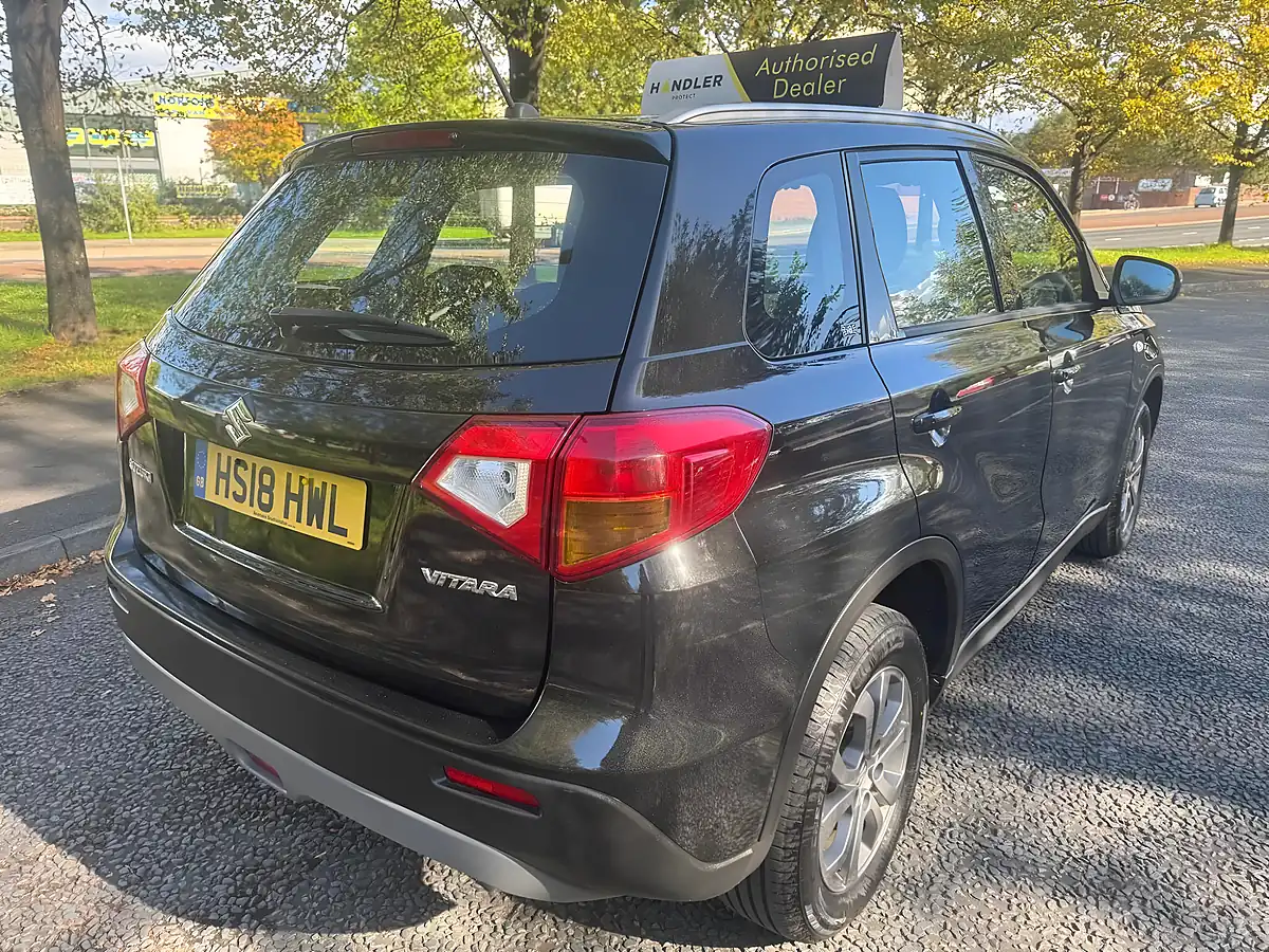 Used 2018 Suzuki Vitara SZ4 Black - Interior and Exterior details 8