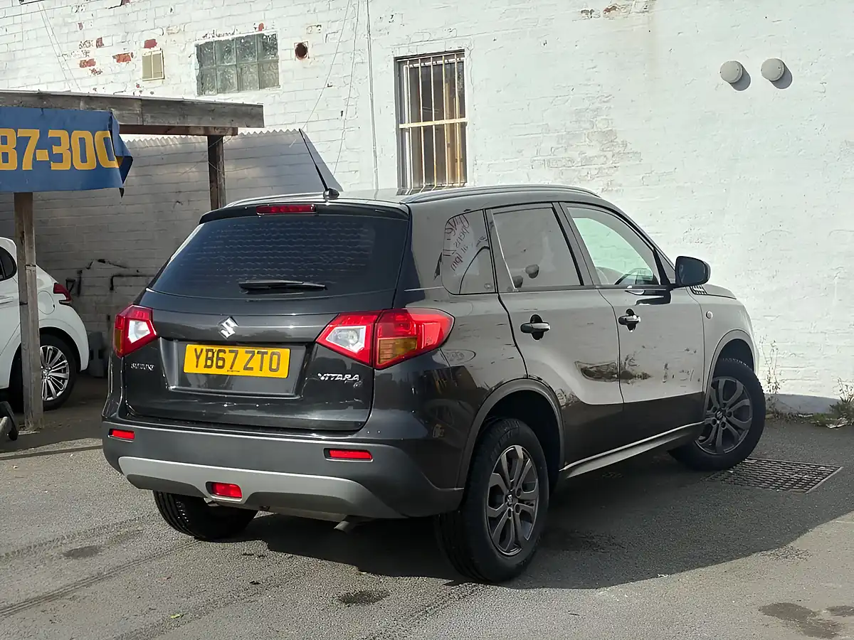 Used 2018 Suzuki Vitara SZ4 Black - Interior and Exterior details 10