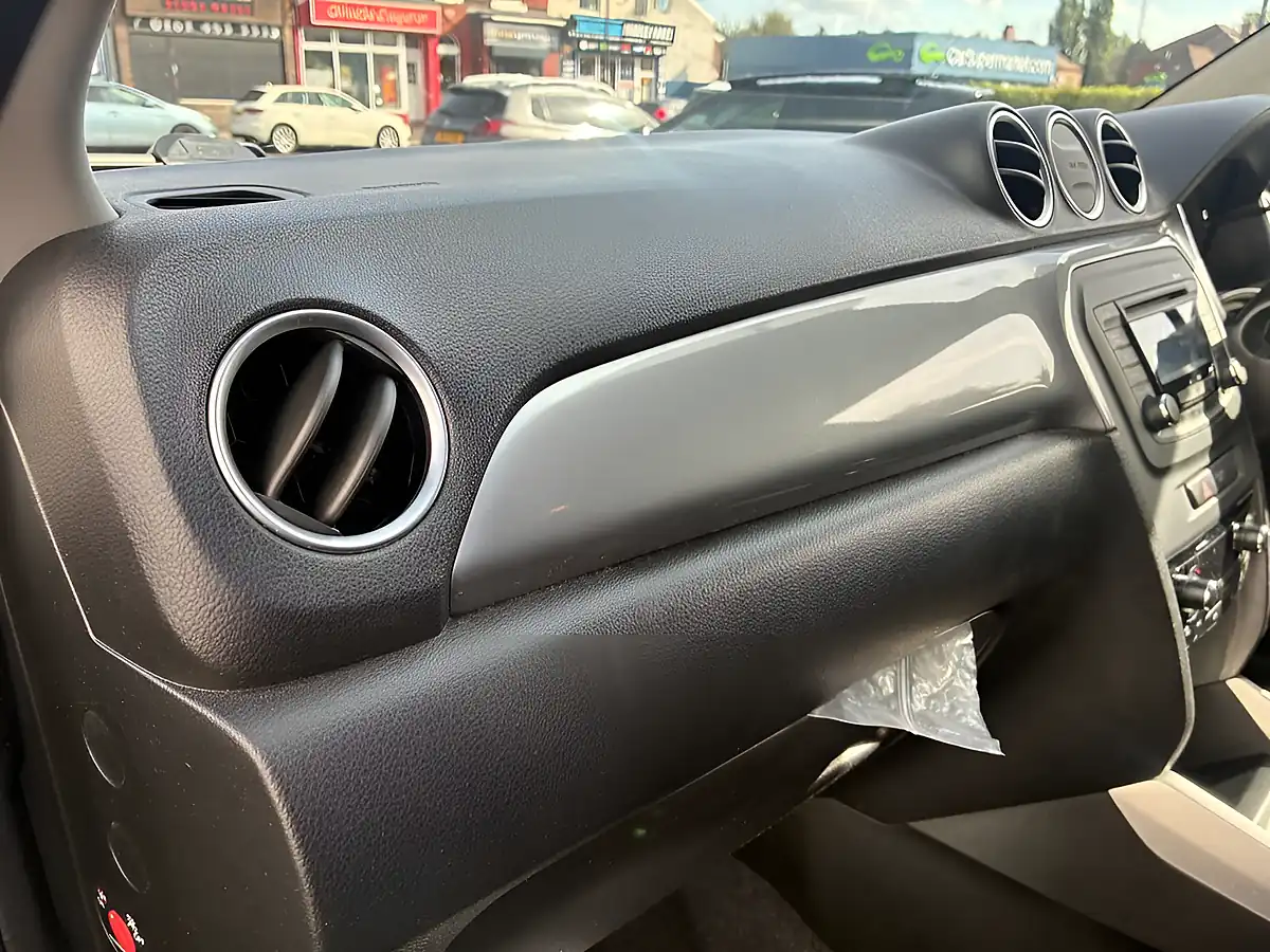 Used 2018 Suzuki Vitara SZ4 Black - Interior and Exterior details 13