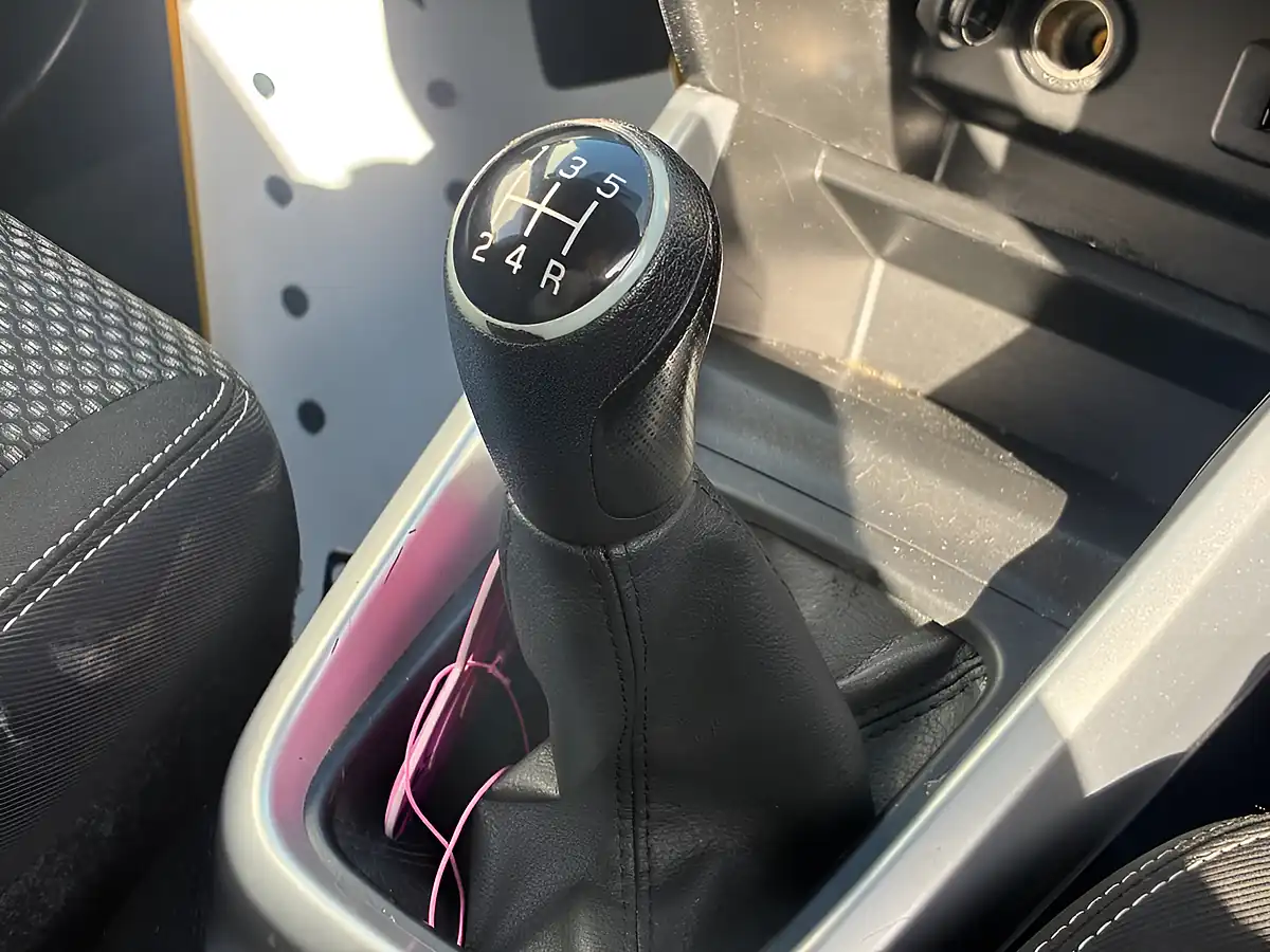 Used 2018 Suzuki Vitara SZ4 Black - Interior and Exterior details 20