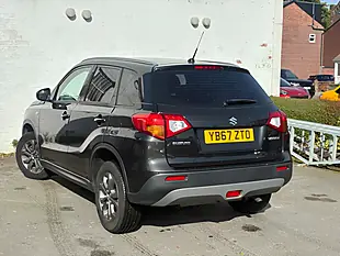 Used 2018 Suzuki Vitara SZ4 Black - Interior and Exterior details 8