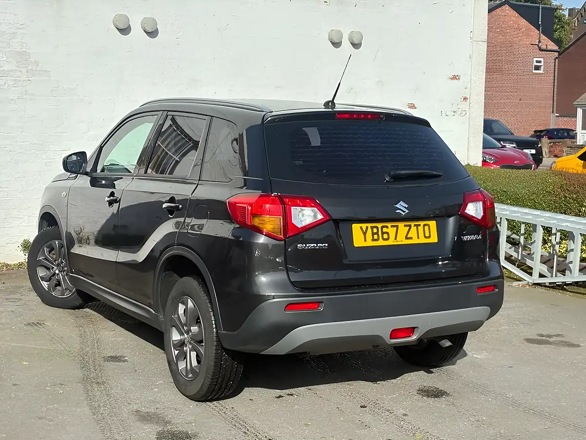 Used 2018 Suzuki Vitara SZ4 Black - Interior and Exterior details 8