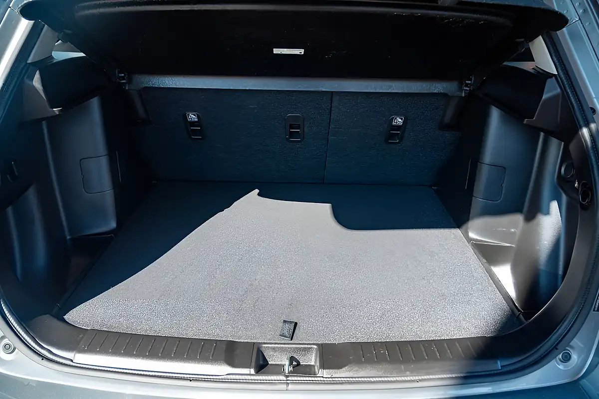 Used 2018 Suzuki Vitara SZ4 Galactic Grey - Interior and Exterior details 14