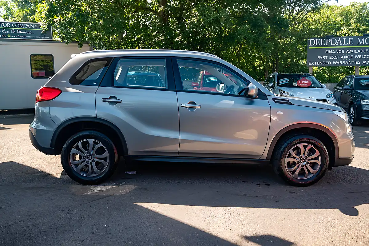Used 2018 Suzuki Vitara SZ4 Galactic Grey - Interior and Exterior details 9