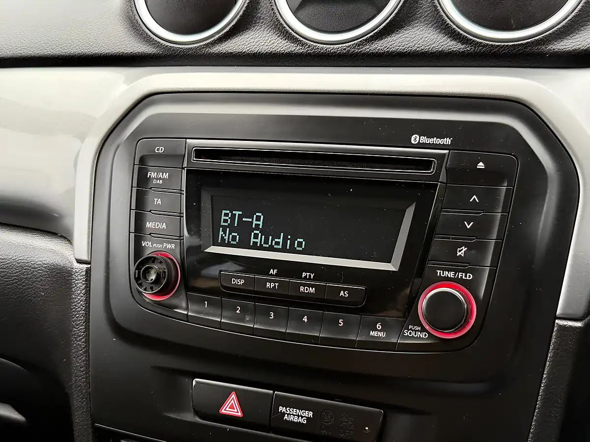 Used 2018 Suzuki Vitara SZ4 Grey - Interior and Exterior details 13