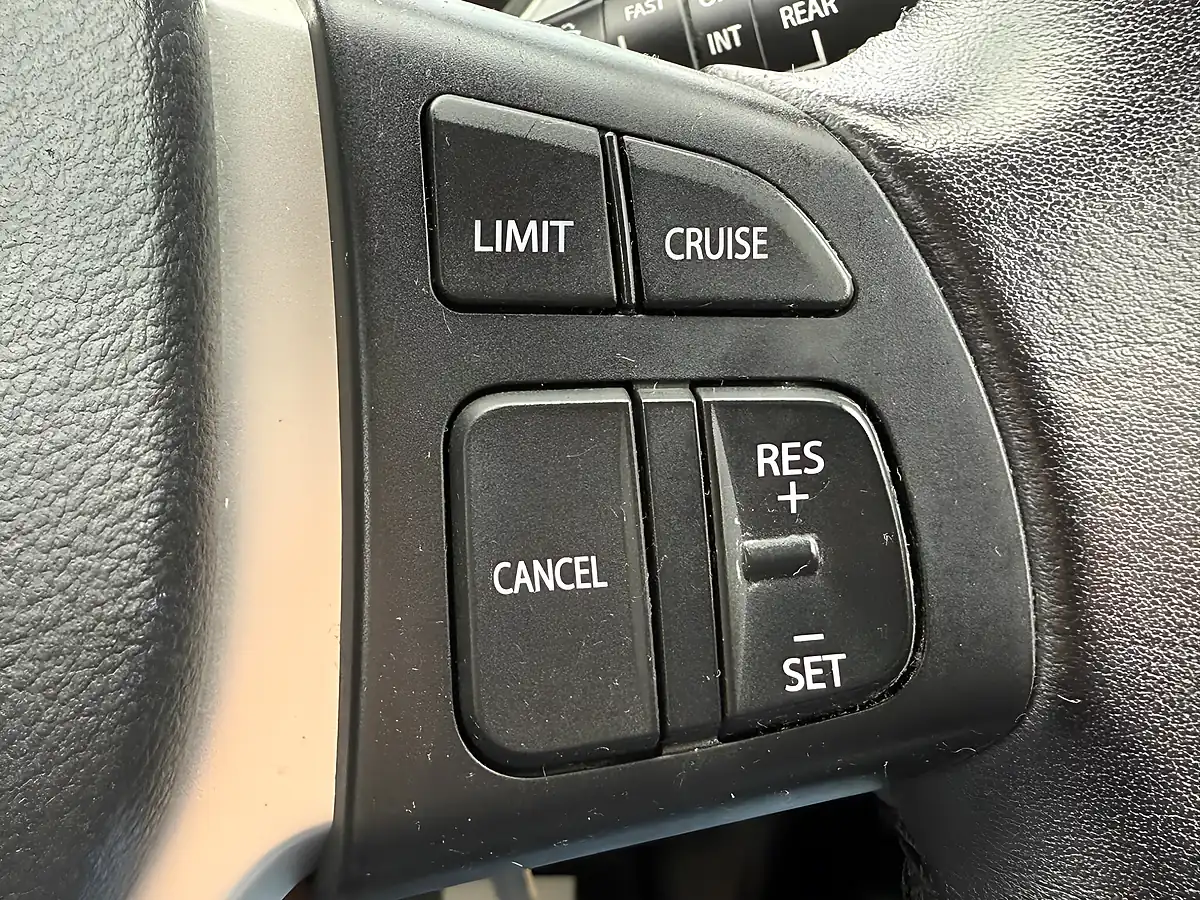 Used 2018 Suzuki Vitara SZ4 Grey - Interior and Exterior details 15
