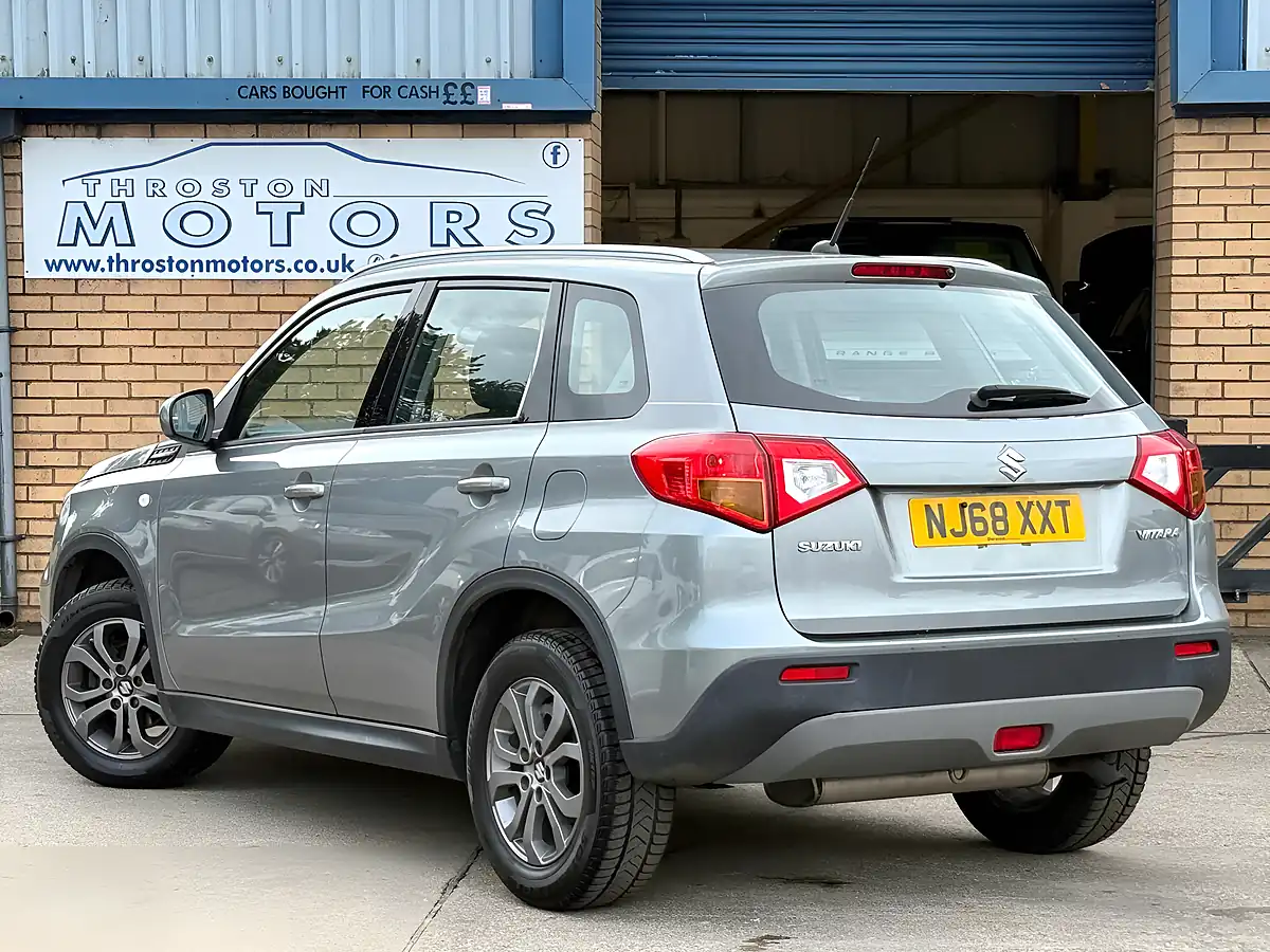 Used 2018 Suzuki Vitara SZ4 Grey - Interior and Exterior details 3