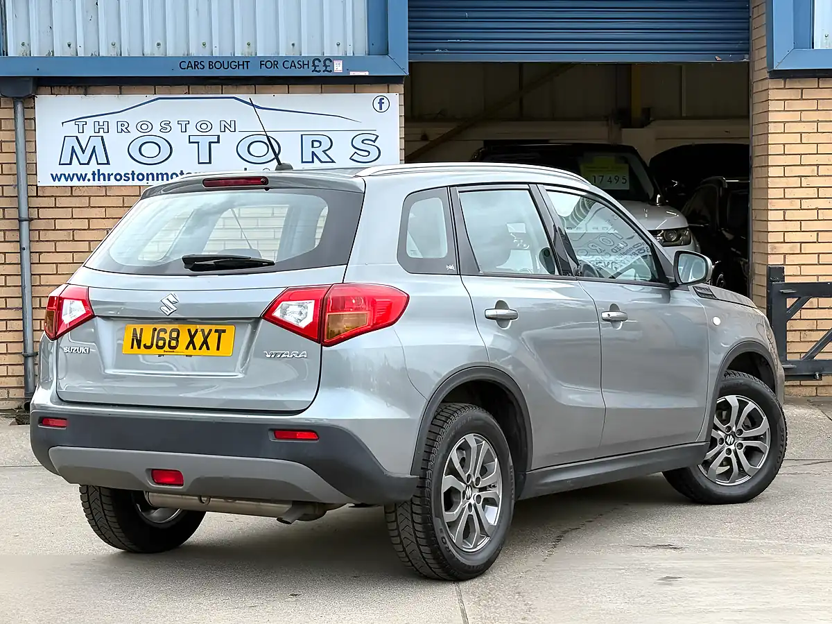 Used 2018 Suzuki Vitara SZ4 Grey - Interior and Exterior details 4