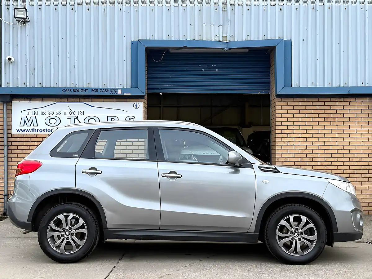 Used 2018 Suzuki Vitara SZ4 Grey - Interior and Exterior details 6