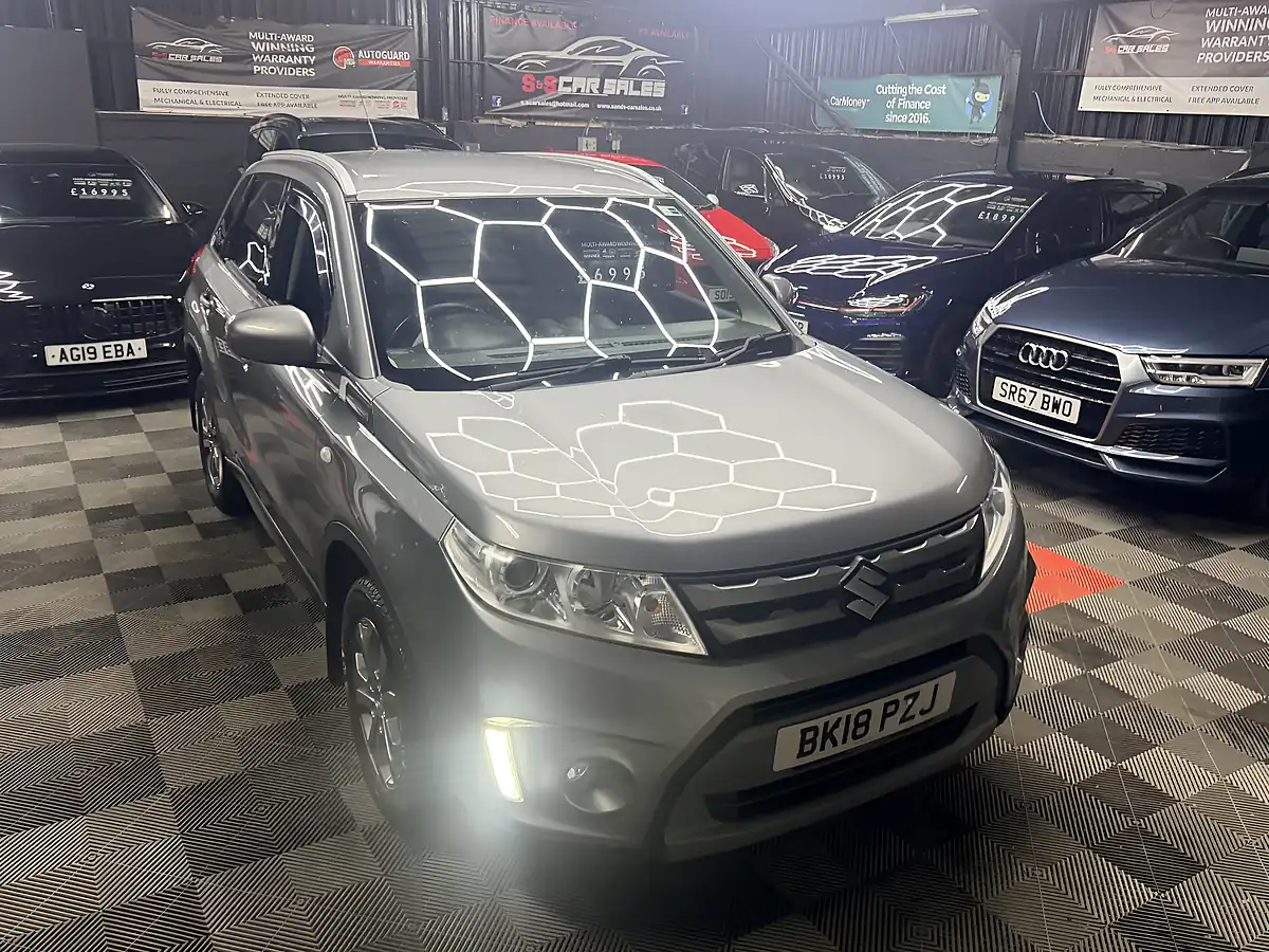 Used 2018 Suzuki Vitara SZ4 Grey - Interior and Exterior details 11
