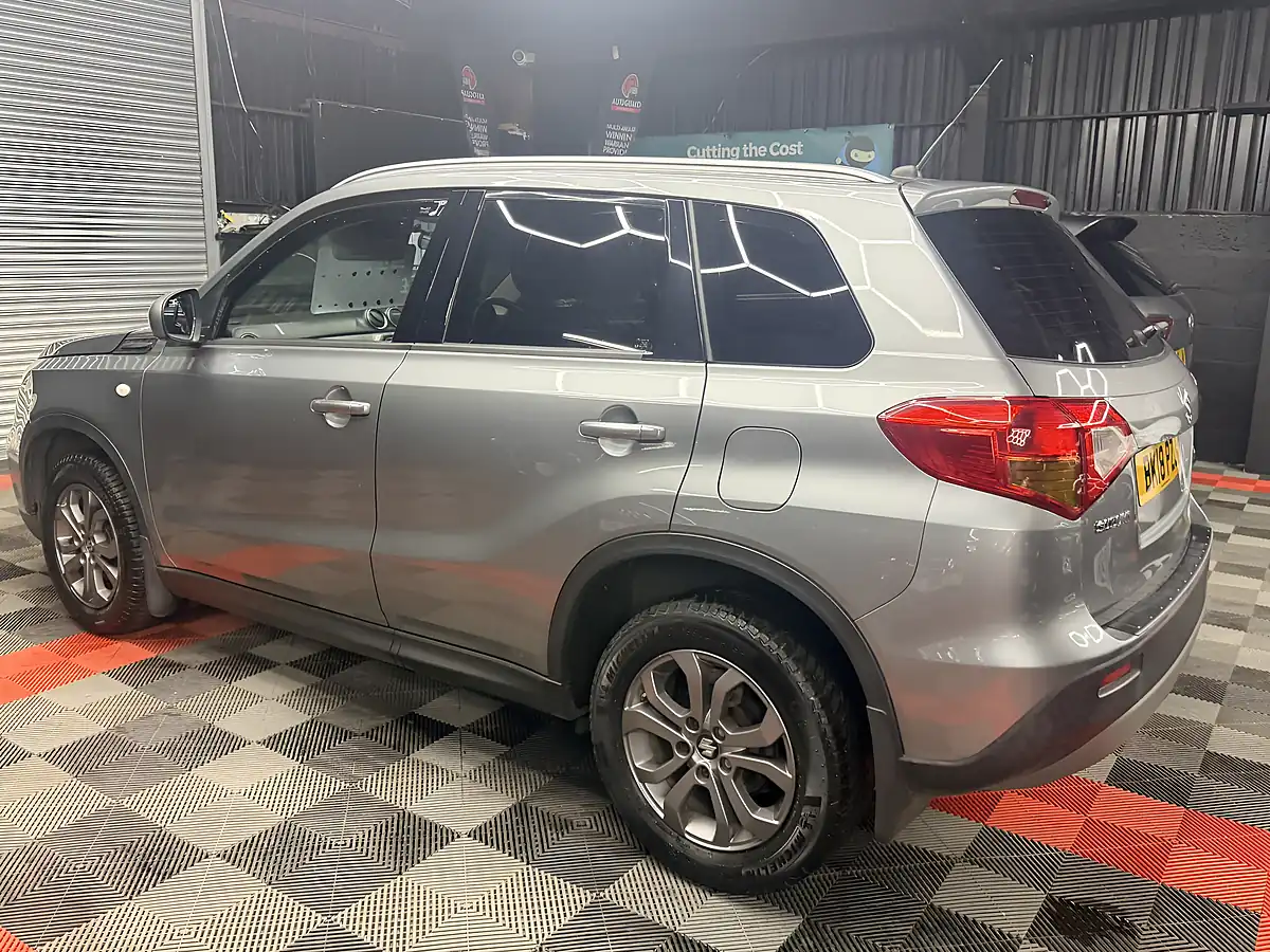 Used 2018 Suzuki Vitara SZ4 Grey - Interior and Exterior details 4