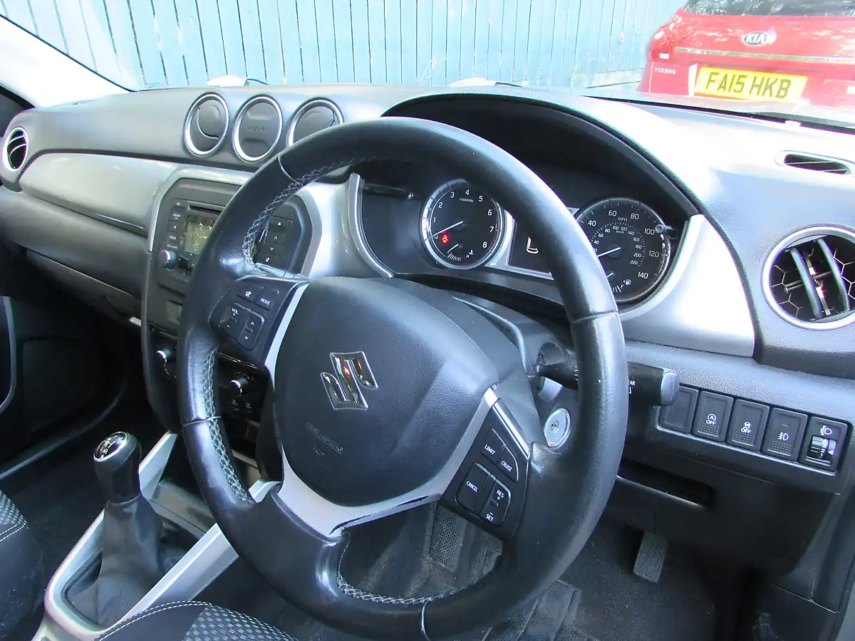 Used 2018 Suzuki Vitara SZ4 Slate Grey Metallic - Interior and Exterior details 11