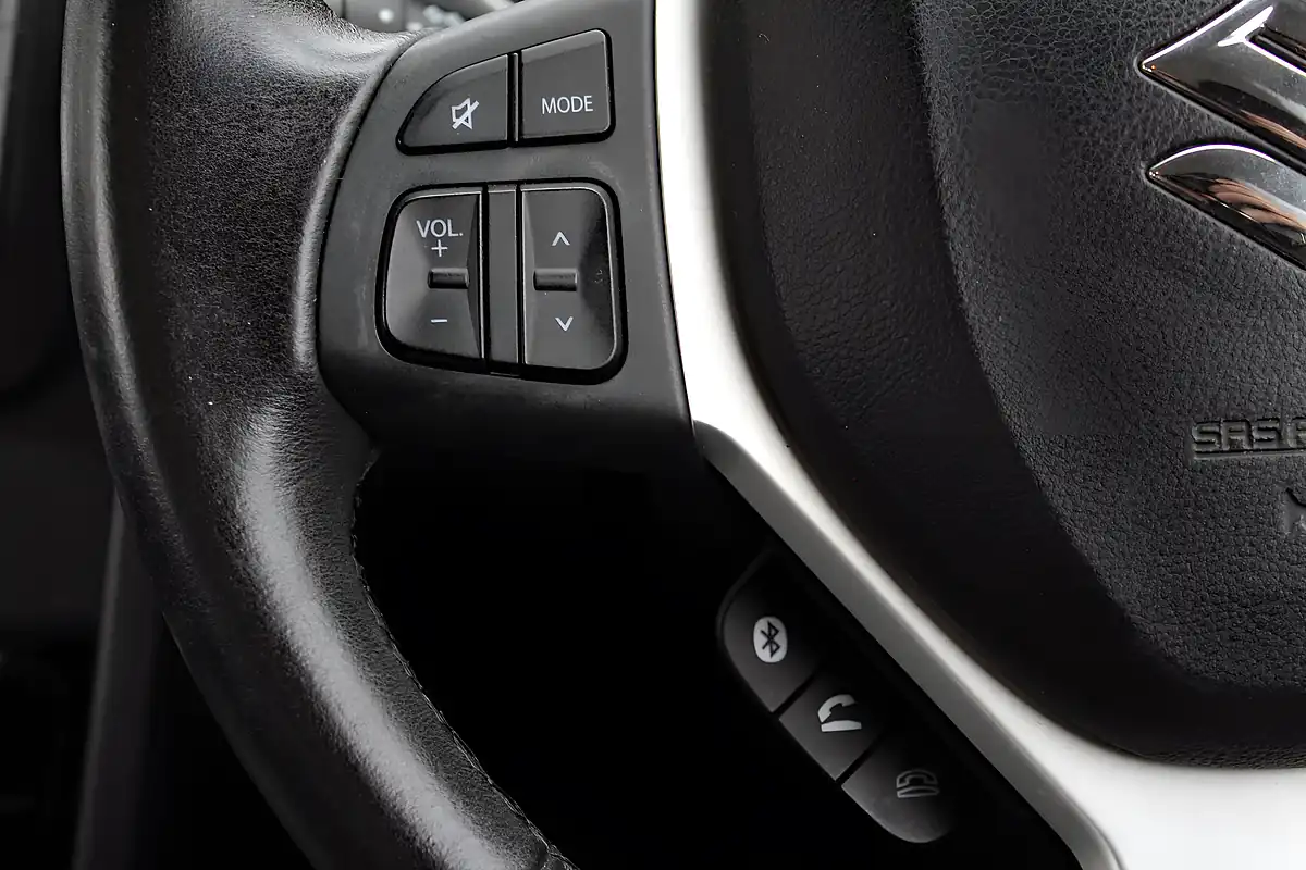 Used 2018 Suzuki Vitara SZ4 White - Interior and Exterior details 19