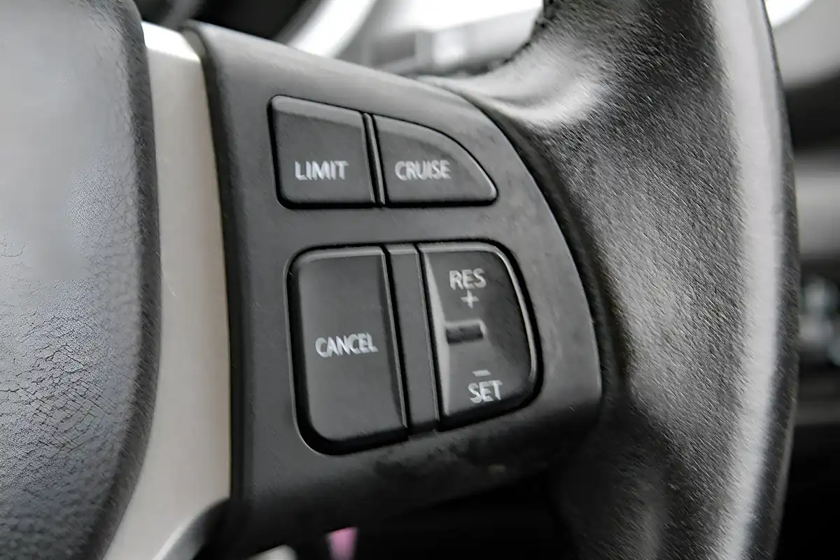 Used 2018 Suzuki Vitara SZ4 White - Interior and Exterior details 20
