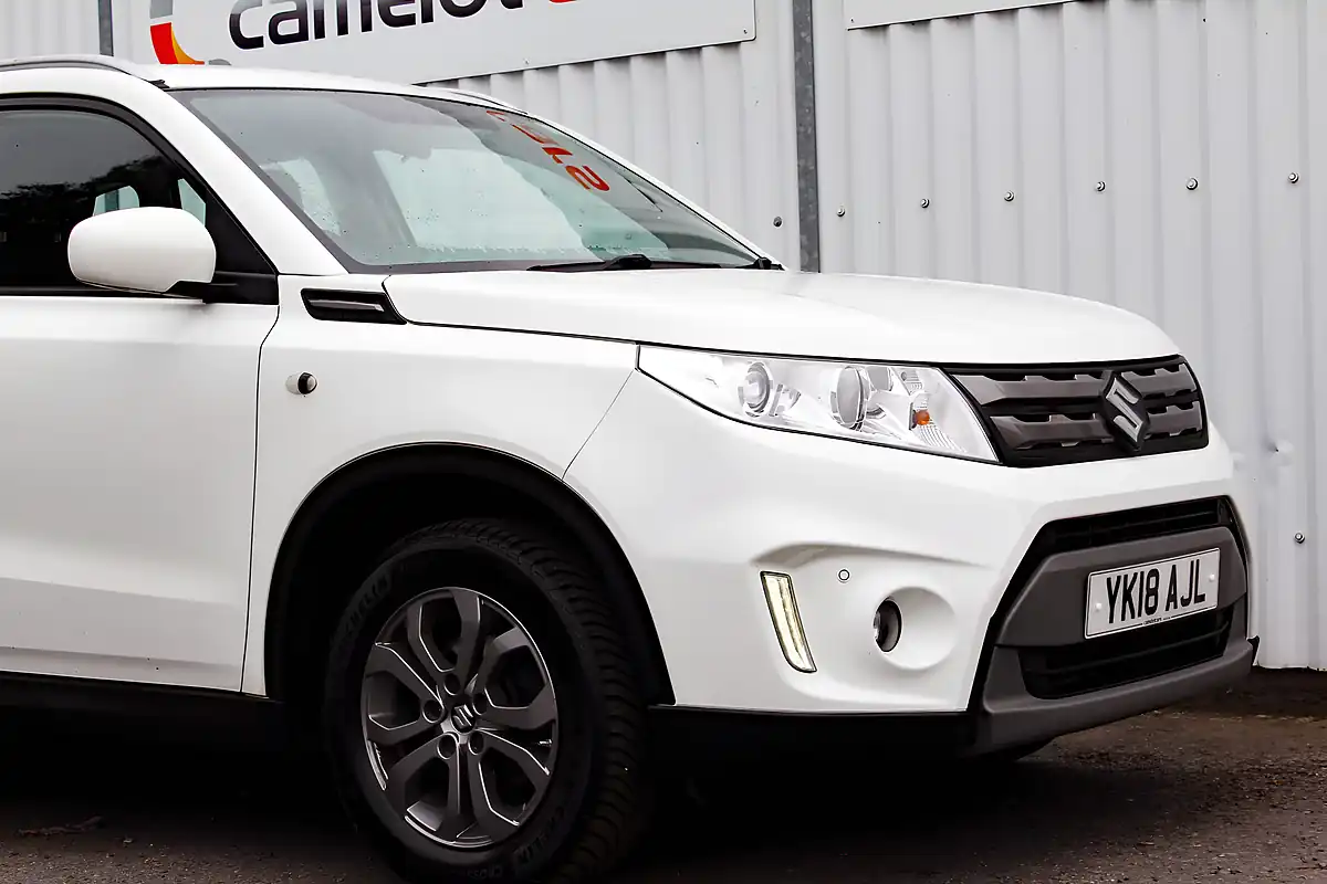 Used 2018 Suzuki Vitara SZ4 White - Interior and Exterior details 9