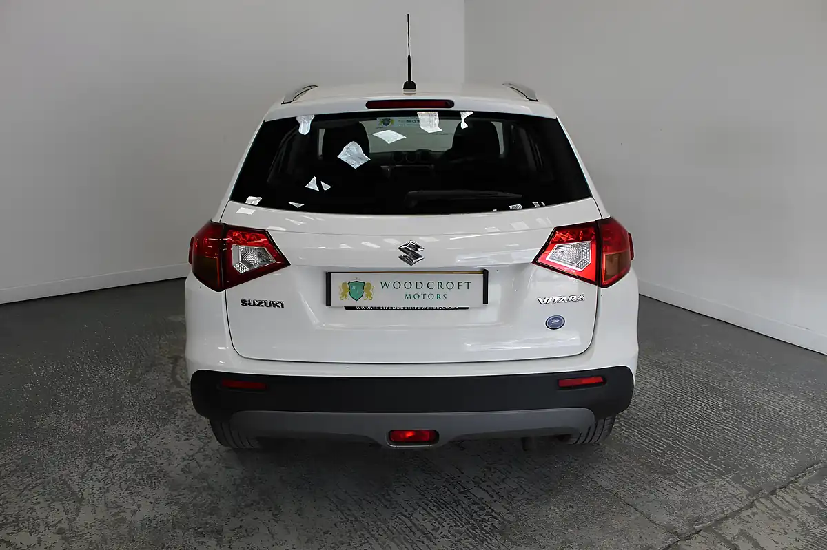 Used 2018 Suzuki Vitara SZ4 White - Interior and Exterior details 10