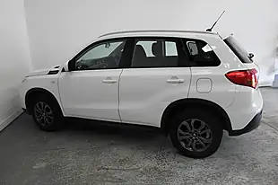 Used 2018 Suzuki Vitara SZ4 White - Interior and Exterior details 7