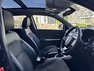 Used 2018 Suzuki Vitara SZ5 Black - Interior and Exterior details 10