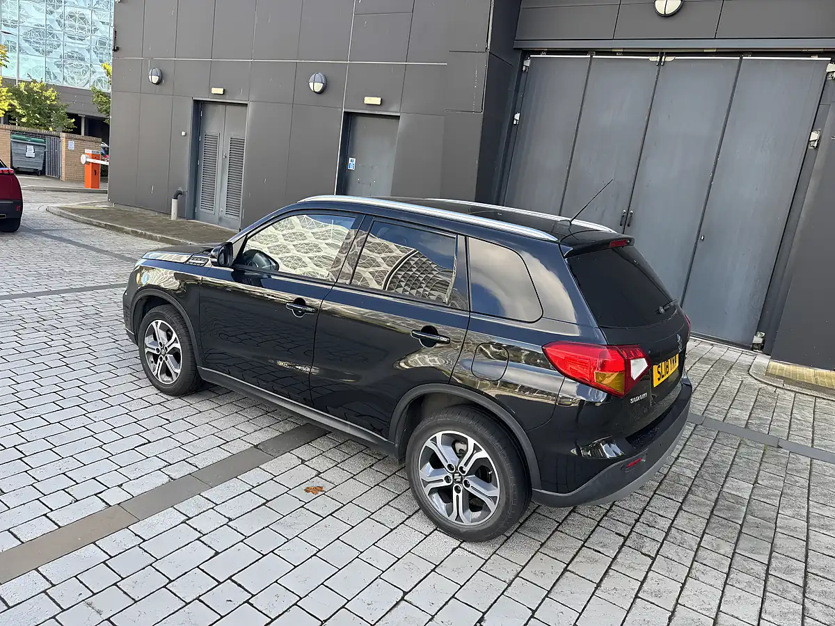 Used 2018 Suzuki Vitara SZ5 Black - Interior and Exterior details 12