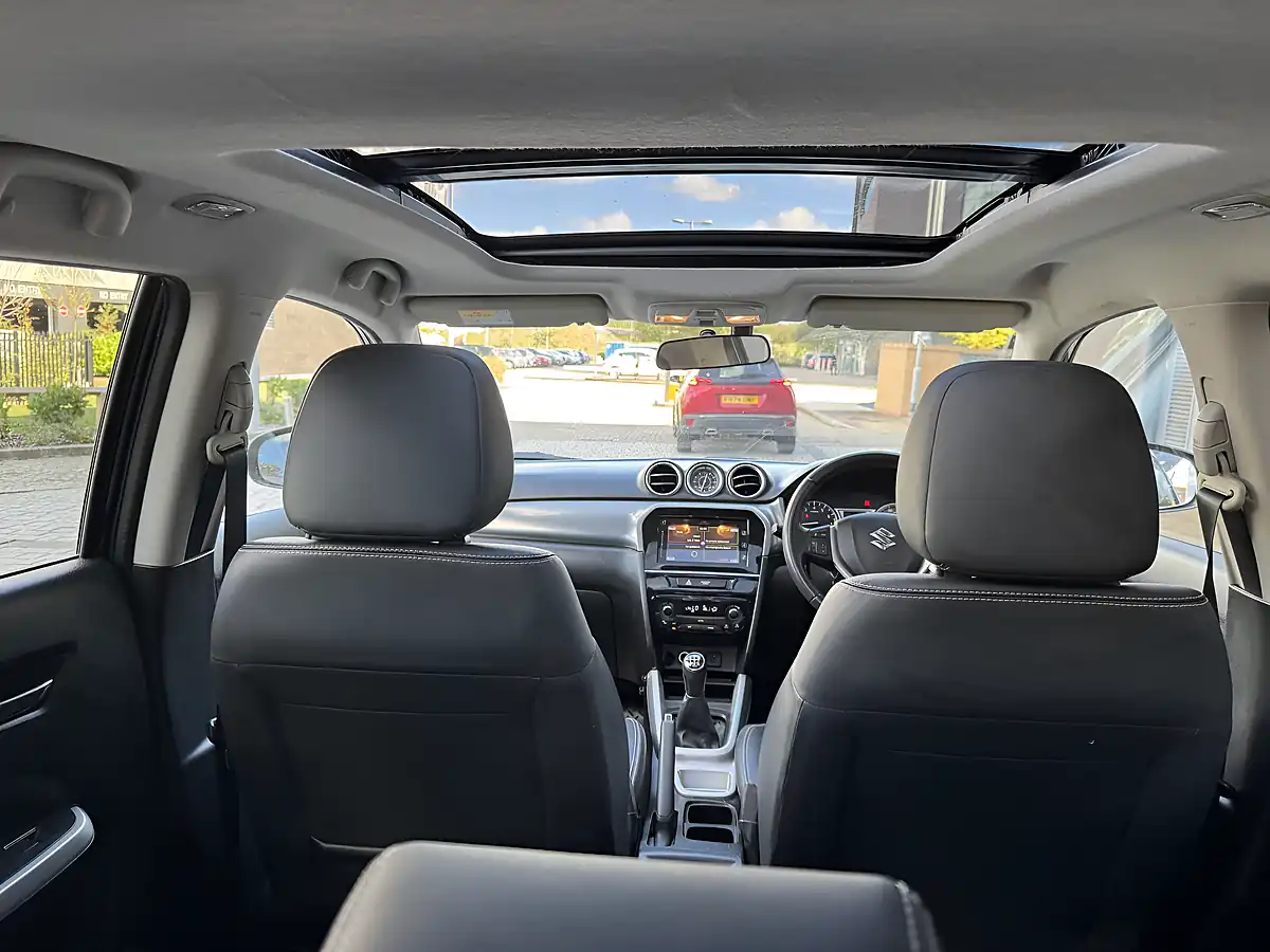 Used 2018 Suzuki Vitara SZ5 Black - Interior and Exterior details 15