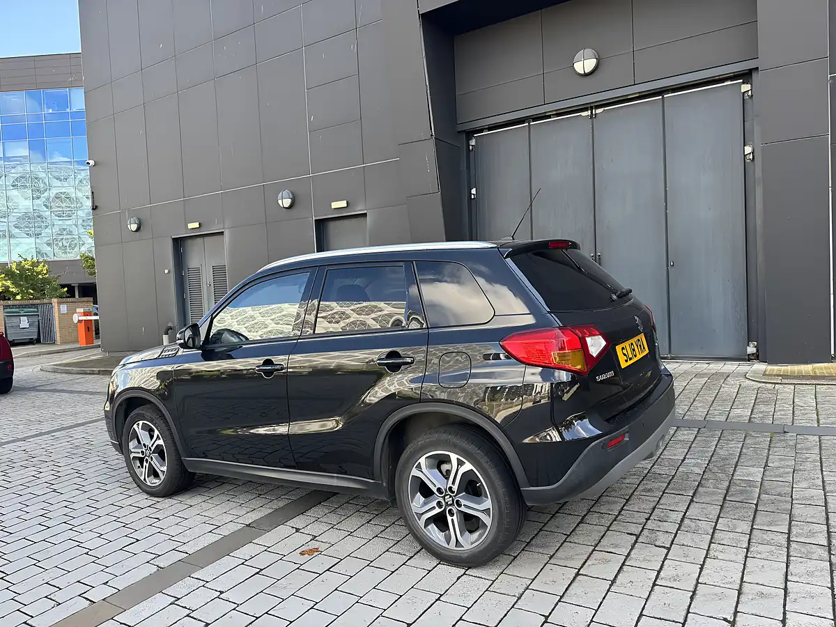 Used 2018 Suzuki Vitara SZ5 Black - Interior and Exterior details 5