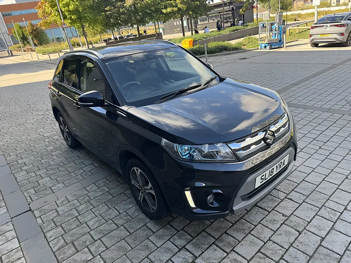 Used 2018 Suzuki Vitara SZ5 Black - Interior and Exterior details 9