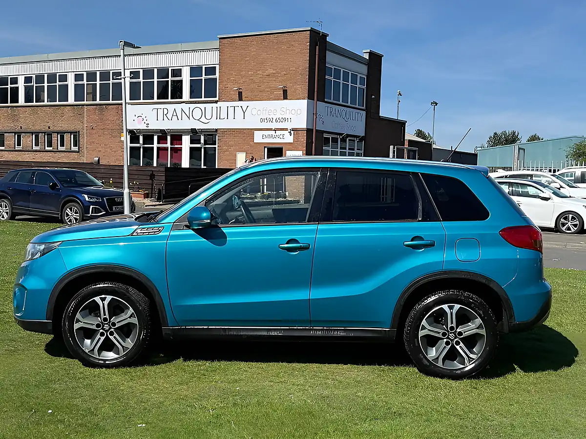 Used 2018 Suzuki Vitara SZ5 Blue - Interior and Exterior details 5