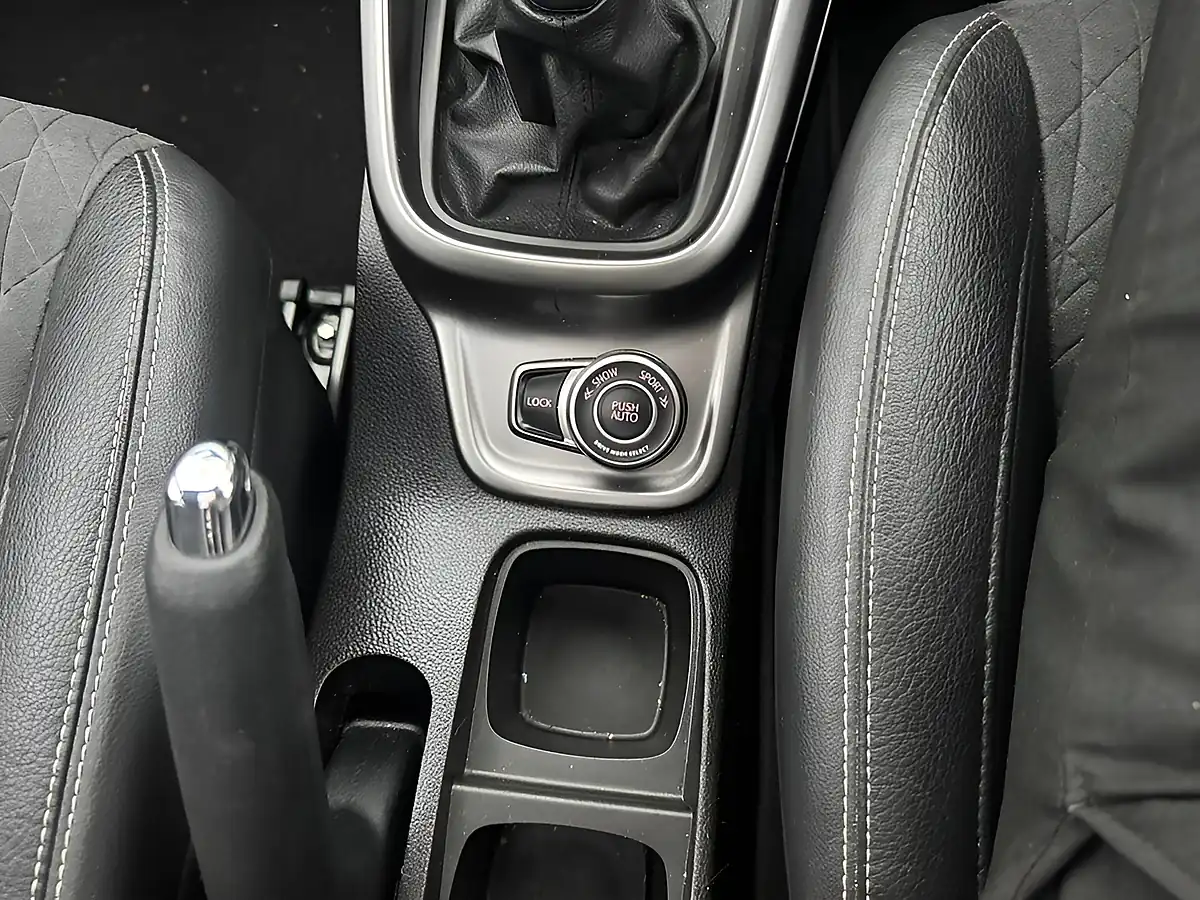 Used 2018 Suzuki Vitara SZ5 Blue - Interior and Exterior details 11