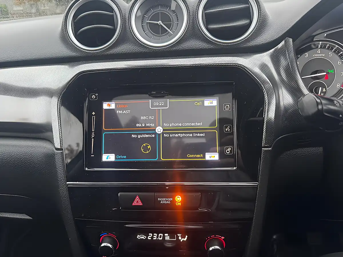 Used 2018 Suzuki Vitara SZ5 Blue - Interior and Exterior details 12