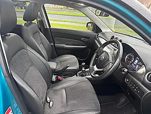 Used 2018 Suzuki Vitara SZ5 Blue - Interior and Exterior details 9