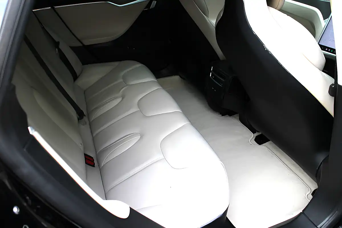 Used 2018 Tesla Model S 75 Black - Interior and Exterior details 8