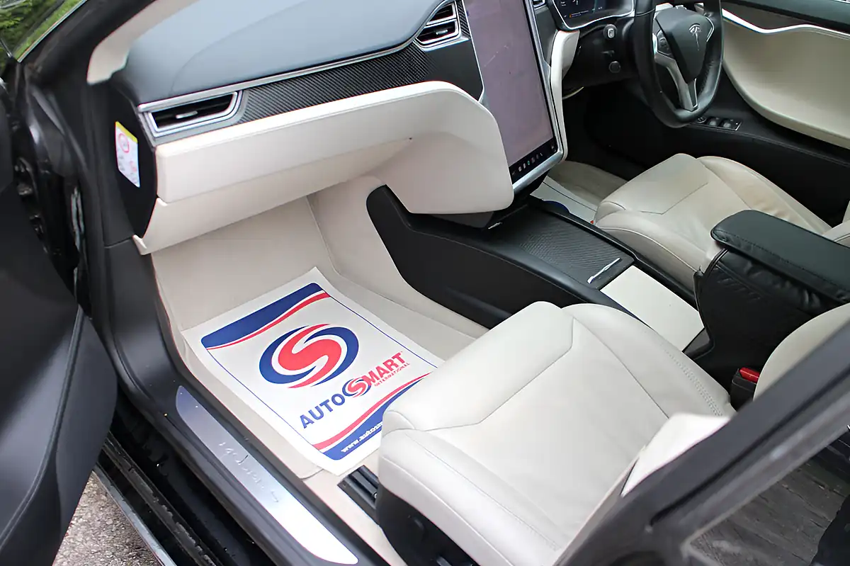 Used 2018 Tesla Model S 75 Black - Interior and Exterior details 9