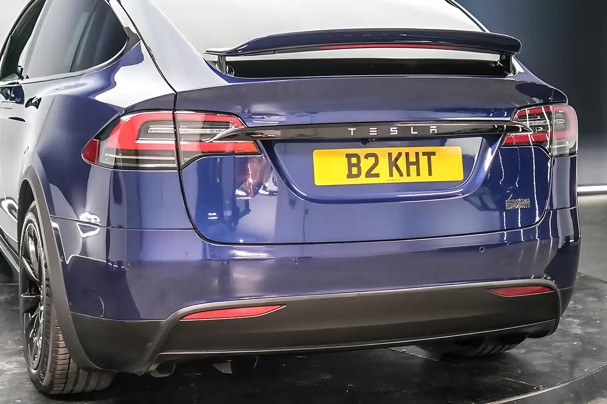 Used 2018 Tesla Model X Deep Blue - Interior and Exterior details 12