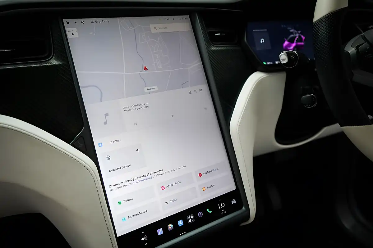Used 2018 Tesla Model X Deep Blue - Interior and Exterior details 18