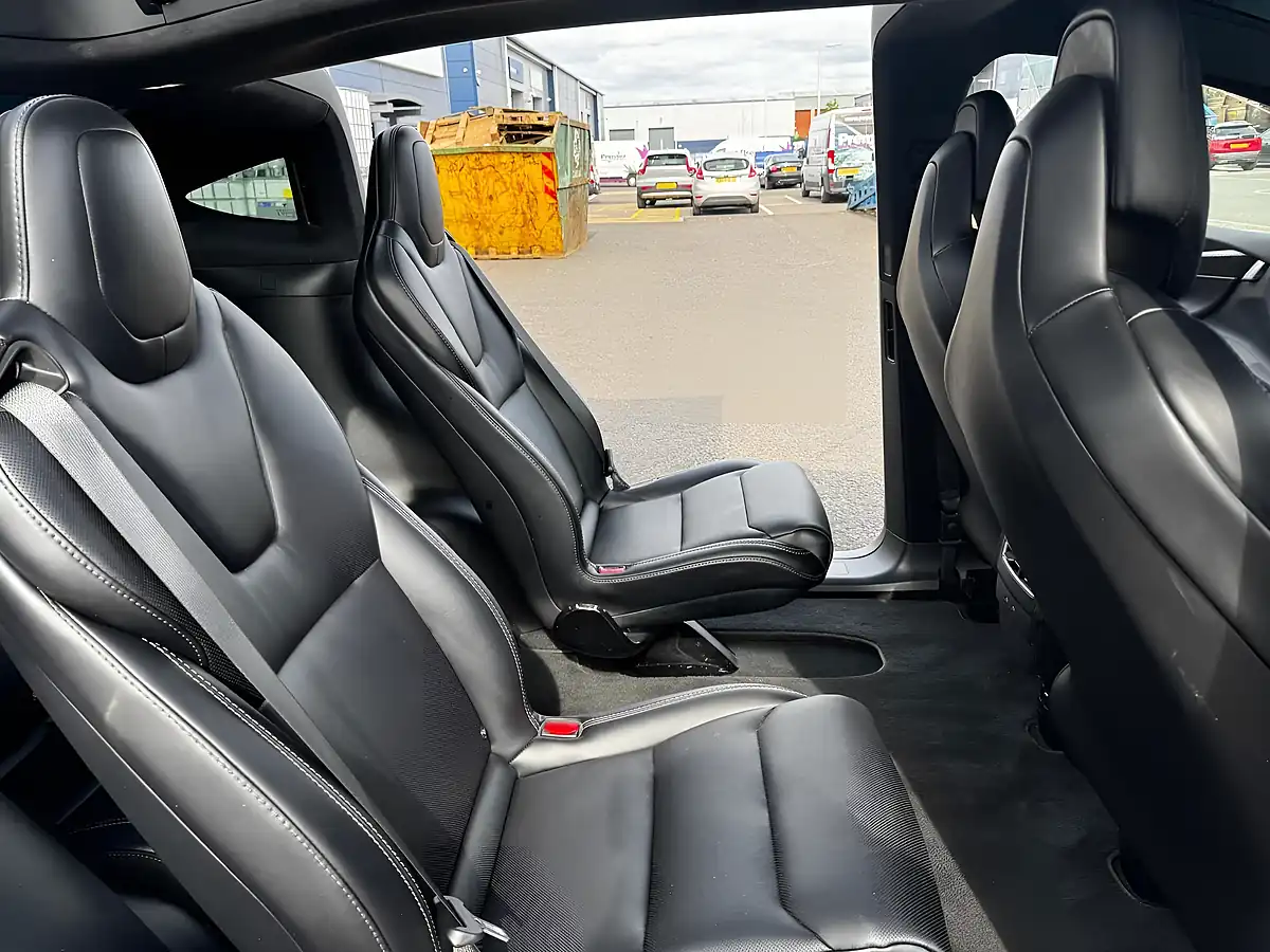 Used 2018 Tesla Model X Performance Grey - Interior and Exterior details 11
