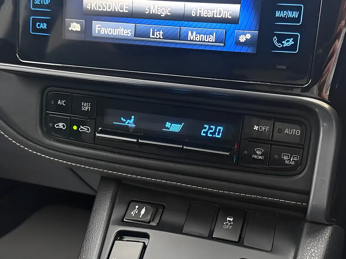 Used 2018 Toyota Auris Design Blue - Interior and Exterior details 18