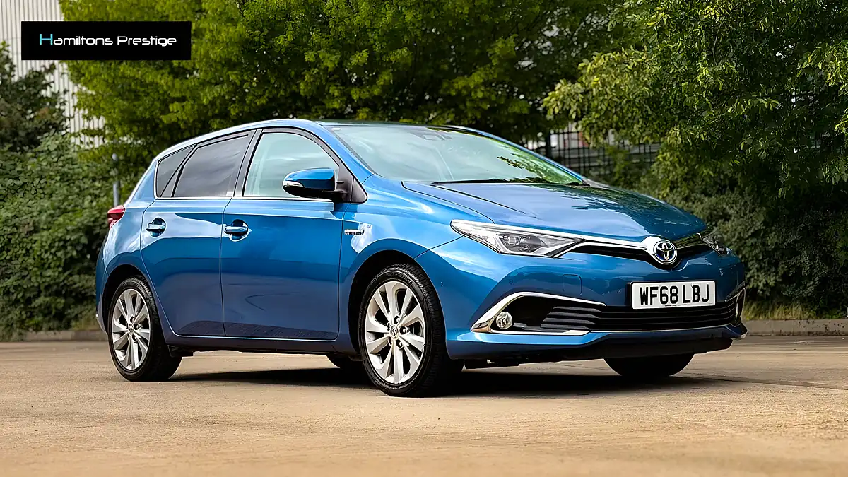 Used 2018 Toyota Auris Excel Blue - Interior and Exterior details 4