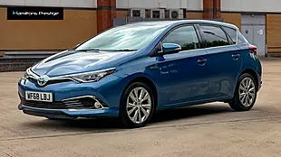 Used 2018 Toyota Auris Excel Blue - Interior and Exterior details 8